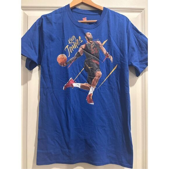 Lebron James T-shirt size Small - Picture 1 of 2